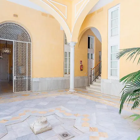 Genteel Plaza Nueva Appartement