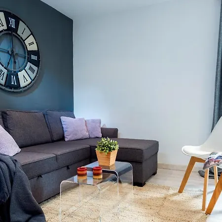 Genteel Plaza Nueva Севилья