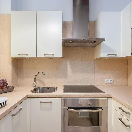 Genteel Plaza Nueva Seville